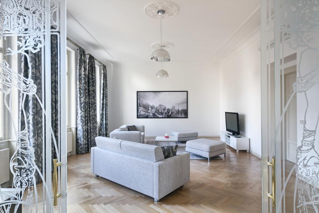 Grand Central Residence By Tkc Прага Номер фото